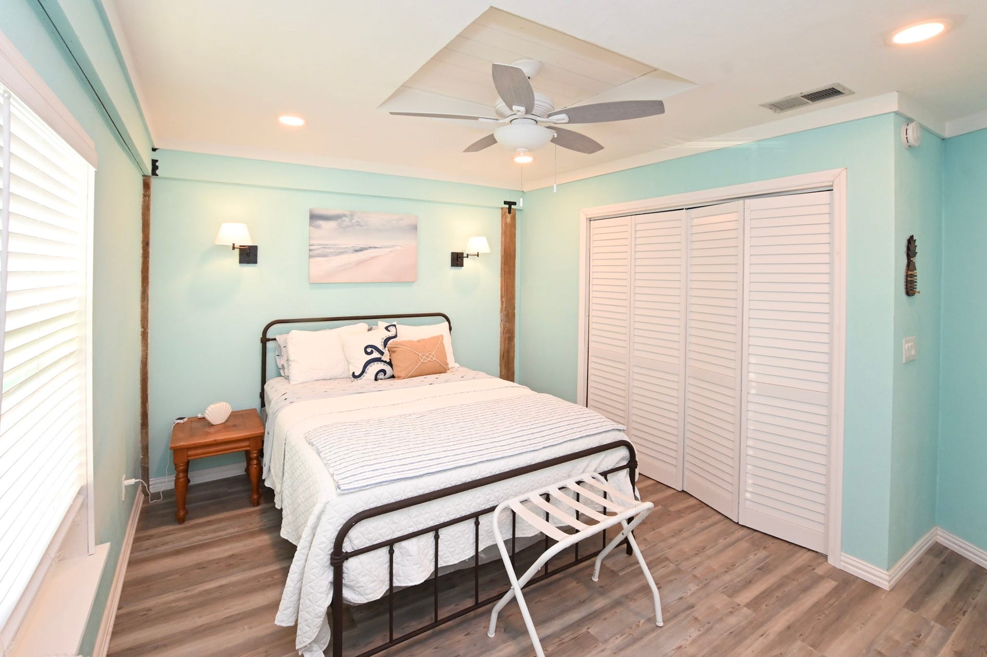 190 Barracuda, Bayou Vista, TX 77563 Front bedroom with water view.