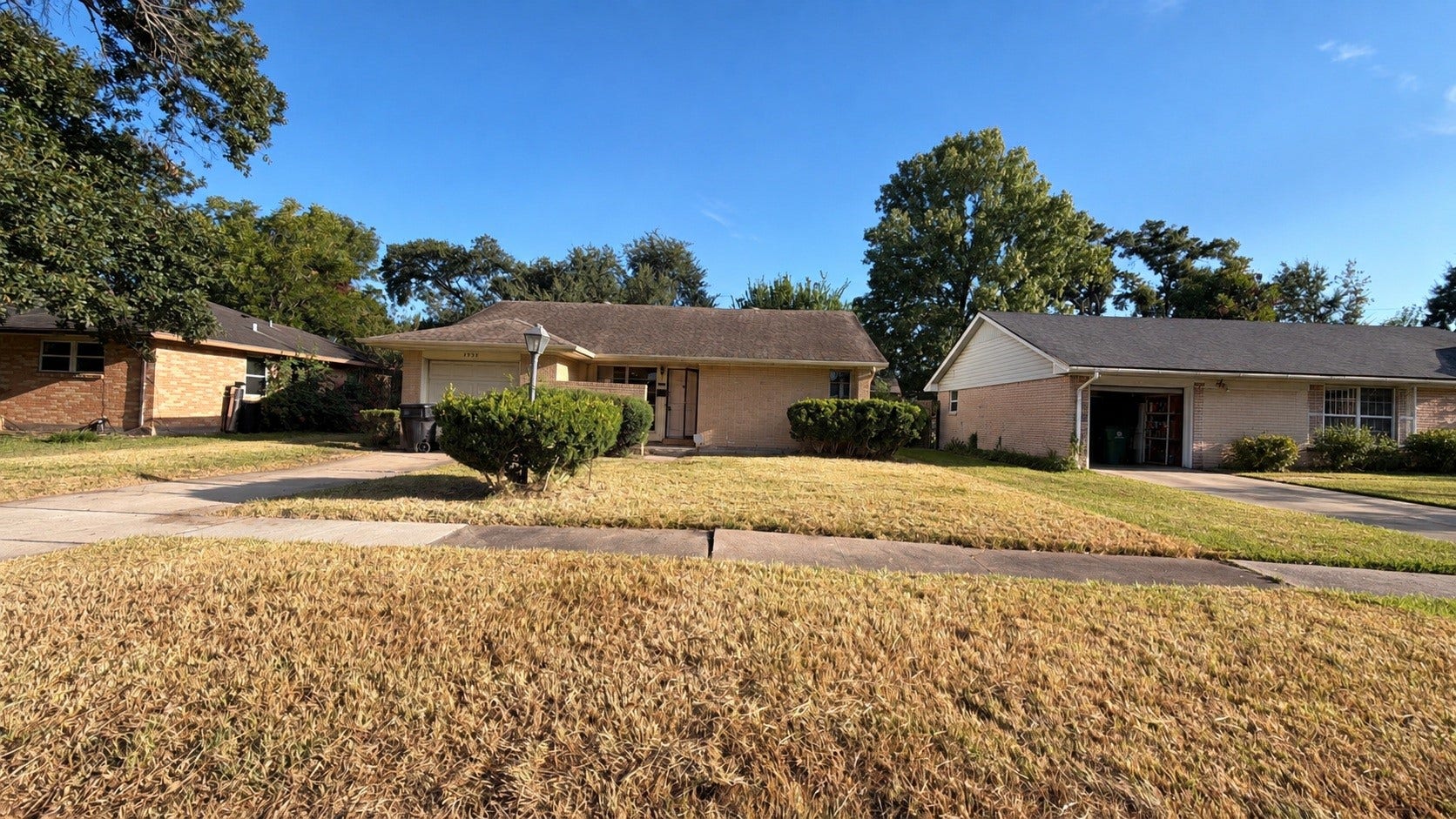 9939 Kittrell Street, Houston, TX 77034 9939 Kittrell Street, Houston, TX 77034