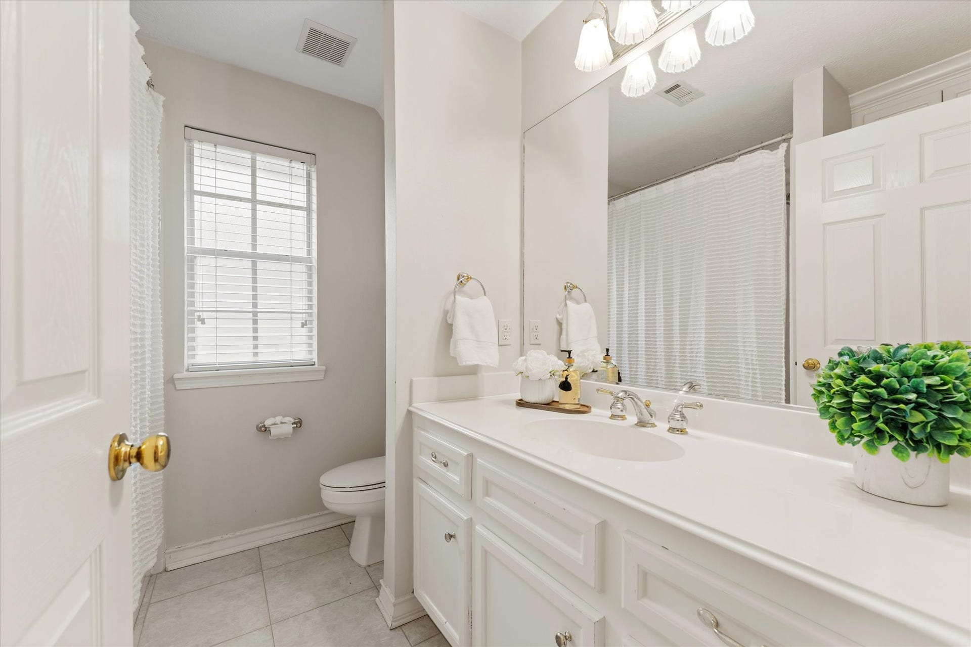 12106 Browning Drive, Montgomery, TX 77356 12106 Browning Drive, Montgomery, TX 77356