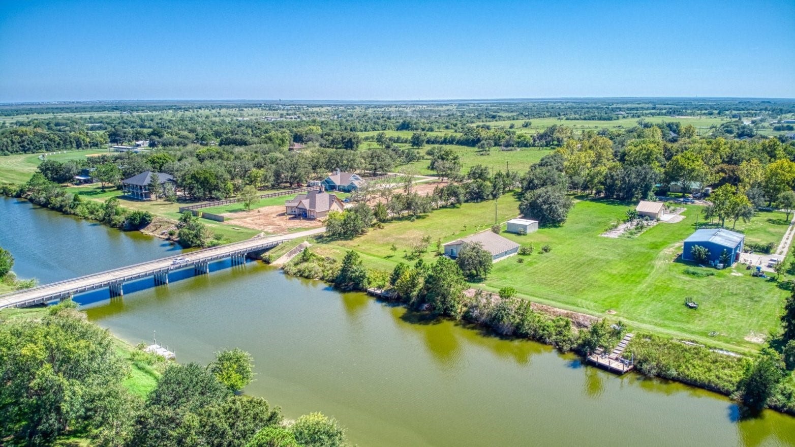 8614 Robinson Road, Hitchcock, TX 77563 8614 Robinson Road, Hitchcock, TX 77563
