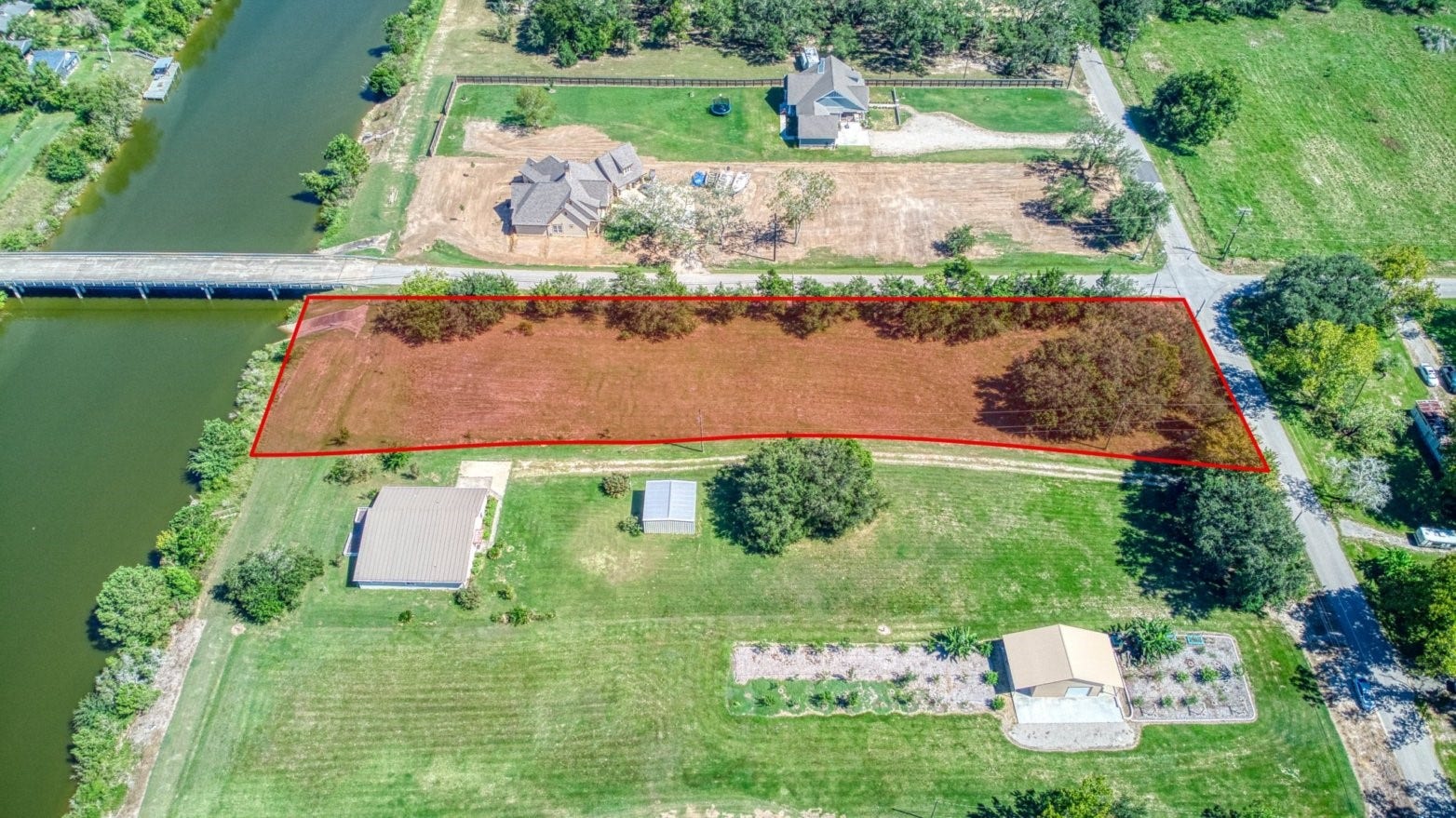 8614 Robinson Road, Hitchcock, TX 77563 8614 Robinson Road, Hitchcock, TX 77563