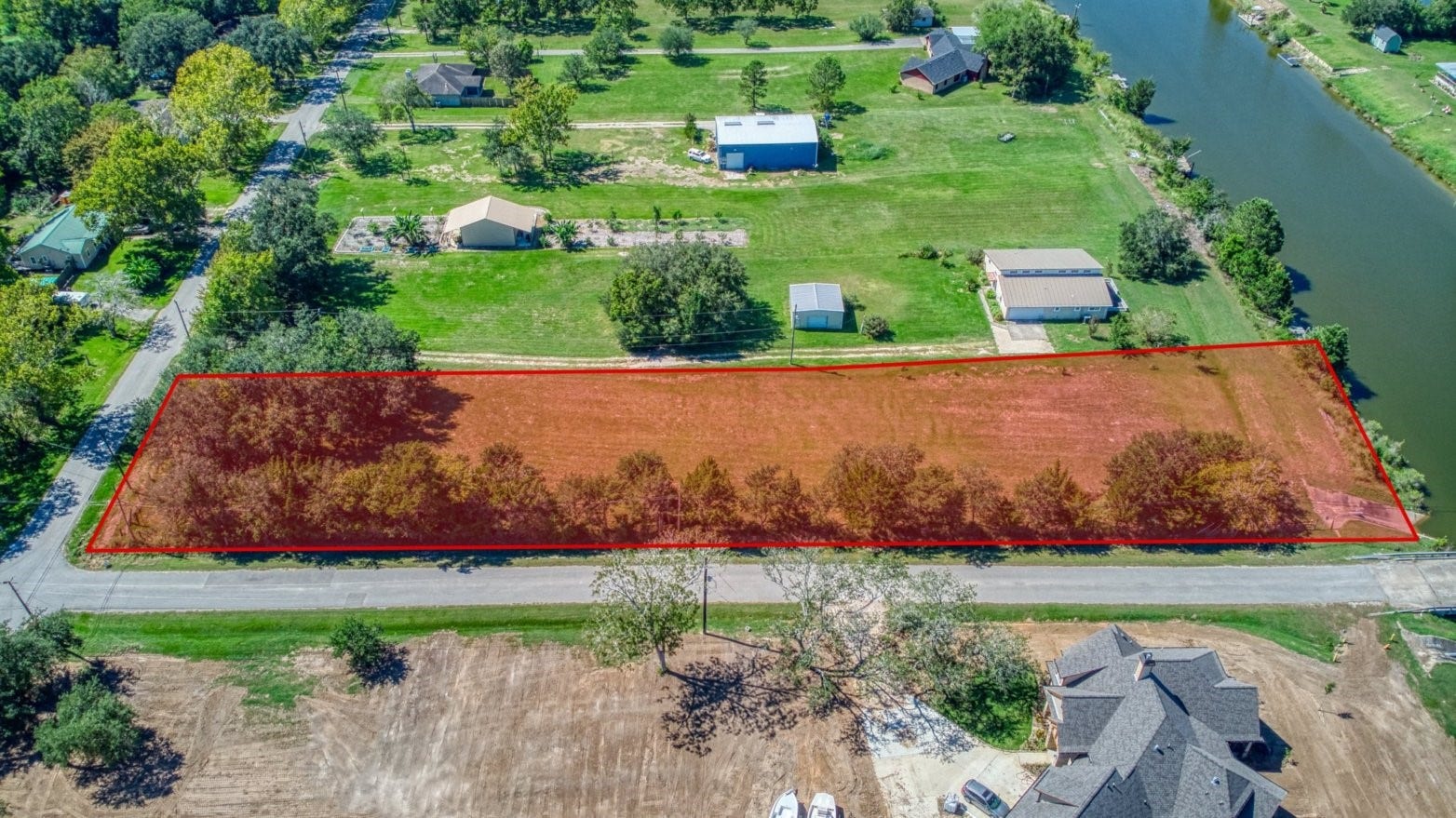 8614 Robinson Road, Hitchcock, TX 77563 8614 Robinson Road, Hitchcock, TX 77563