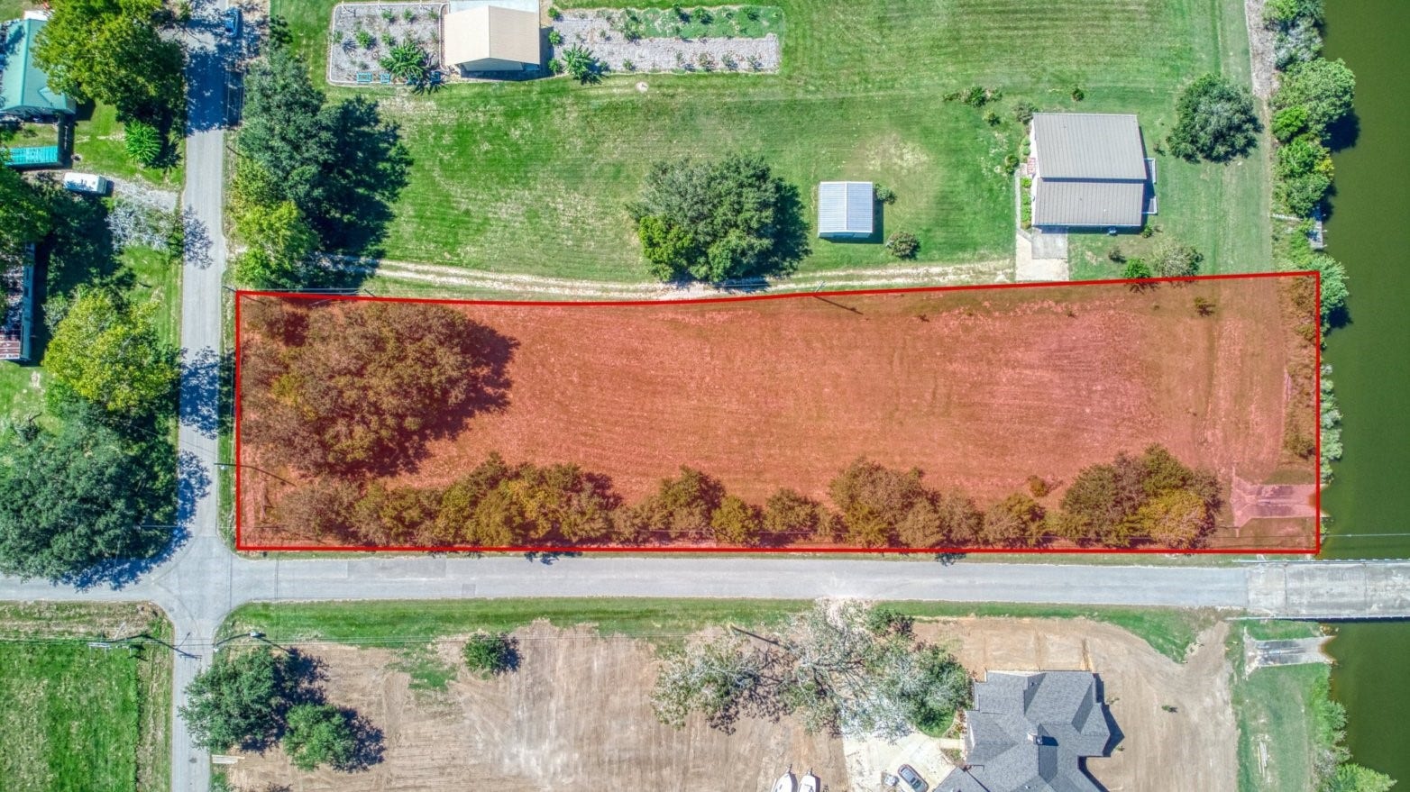 8614 Robinson Road, Hitchcock, TX 77563 8614 Robinson Road, Hitchcock, TX 77563