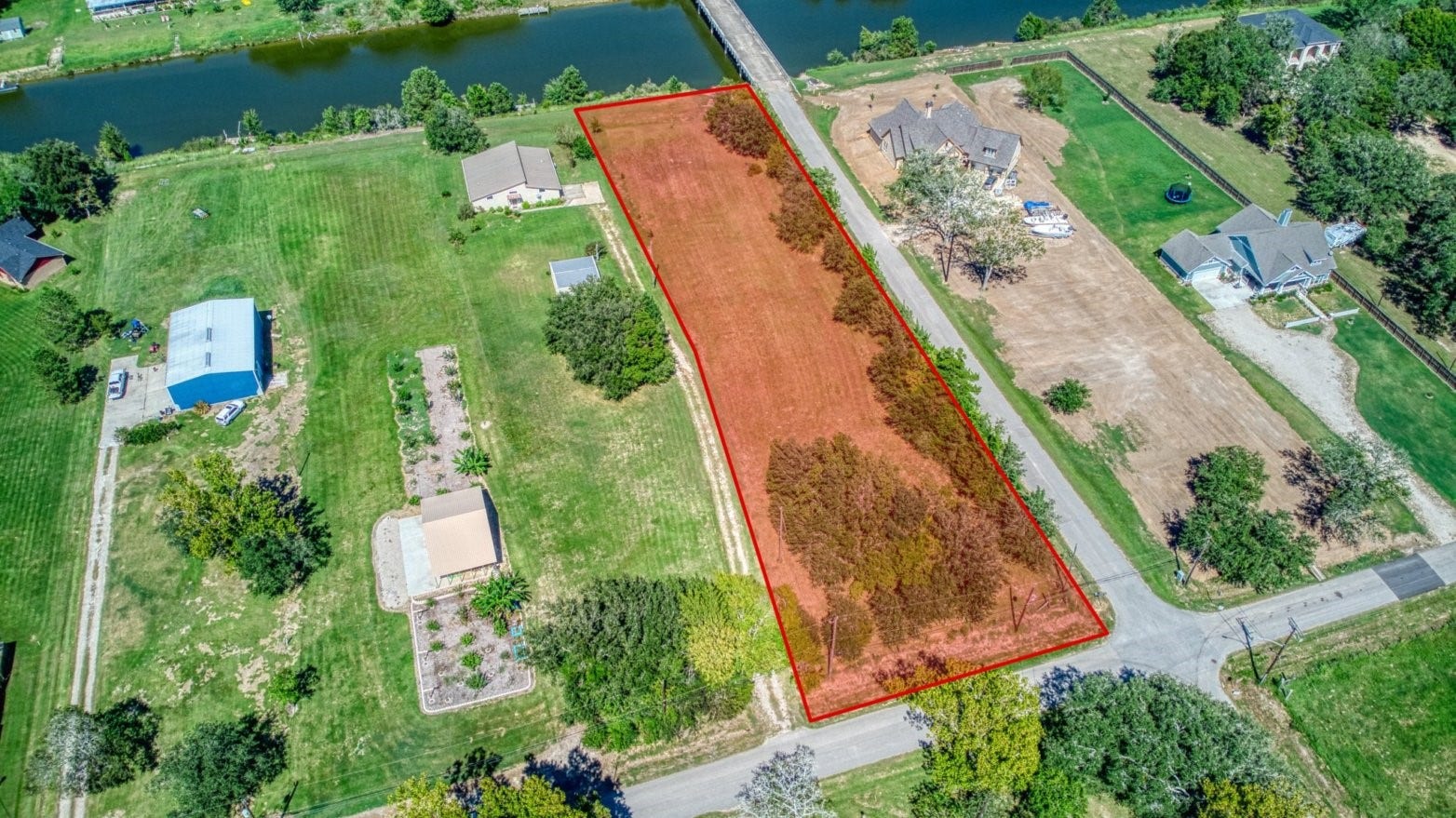 8614 Robinson Road, Hitchcock, TX 77563 8614 Robinson Road, Hitchcock, TX 77563