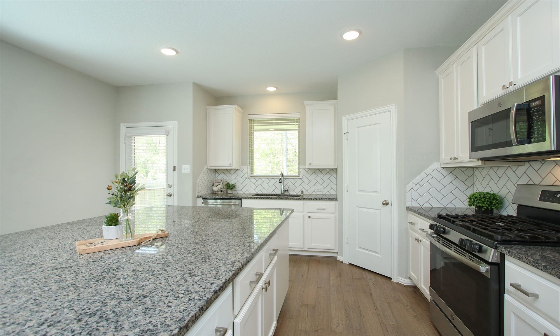 177 Emory Birch Drive, Montgomery, TX 77316 177 Emory Birch Drive, Montgomery, TX 77316