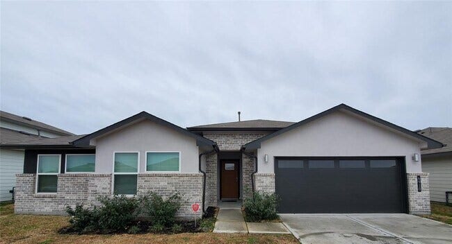 Property photo for 6910 Dell Vista Dr Drive, Richmond, TX