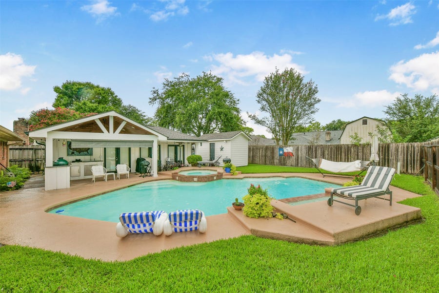 Property photo for 1901 Tulsa Street, Deer Park, TX