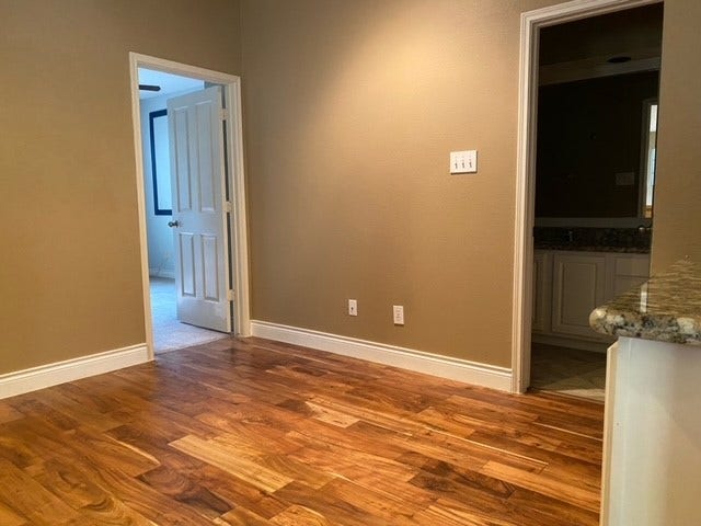 68 Lakeridge Court, The Woodlands, TX 77381 68 Lakeridge Court, The Woodlands, TX 77381