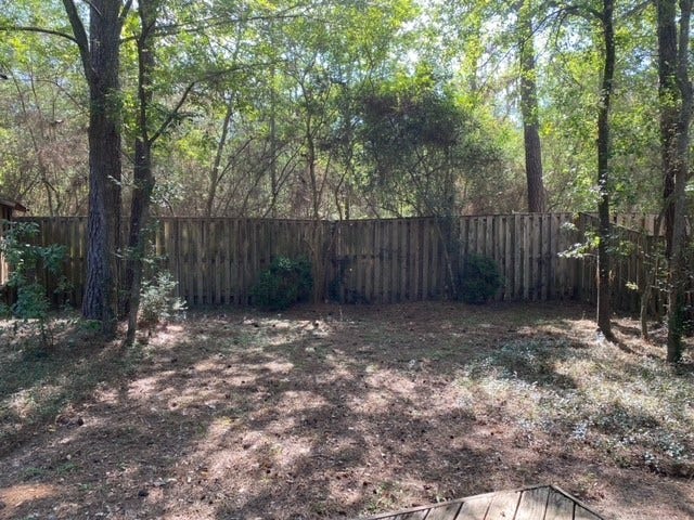 68 Lakeridge Court, The Woodlands, TX 77381 68 Lakeridge Court, The Woodlands, TX 77381