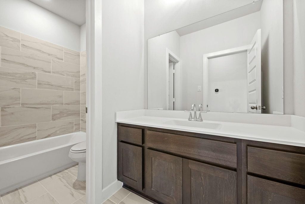 407 Sunlit Valley Circle, Richmond, TX 77406 Bathroom