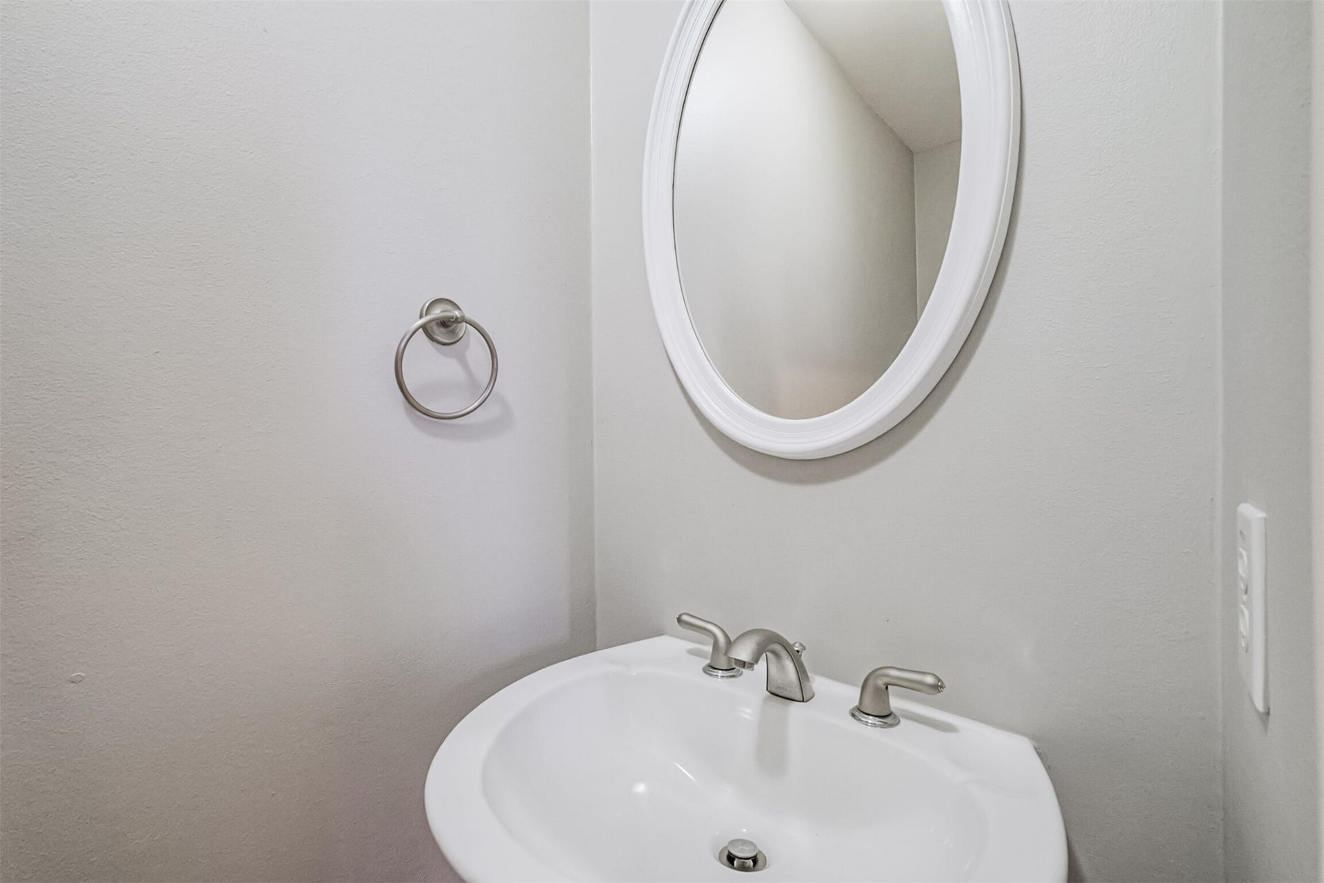 26 Waugh Drive, #A, Houston, TX 77007 26 Waugh Drive, #A, Houston, TX 77007