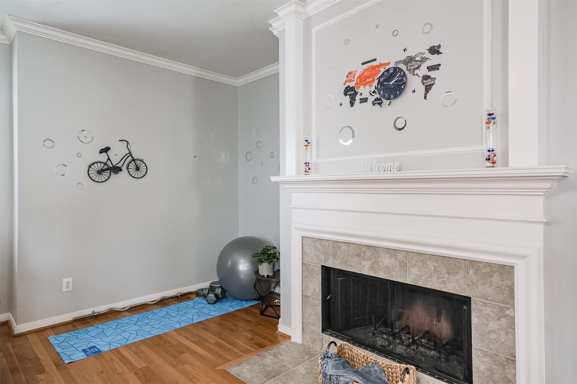26 Waugh Drive, #A, Houston, TX 77007 26 Waugh Drive, #A, Houston, TX 77007
