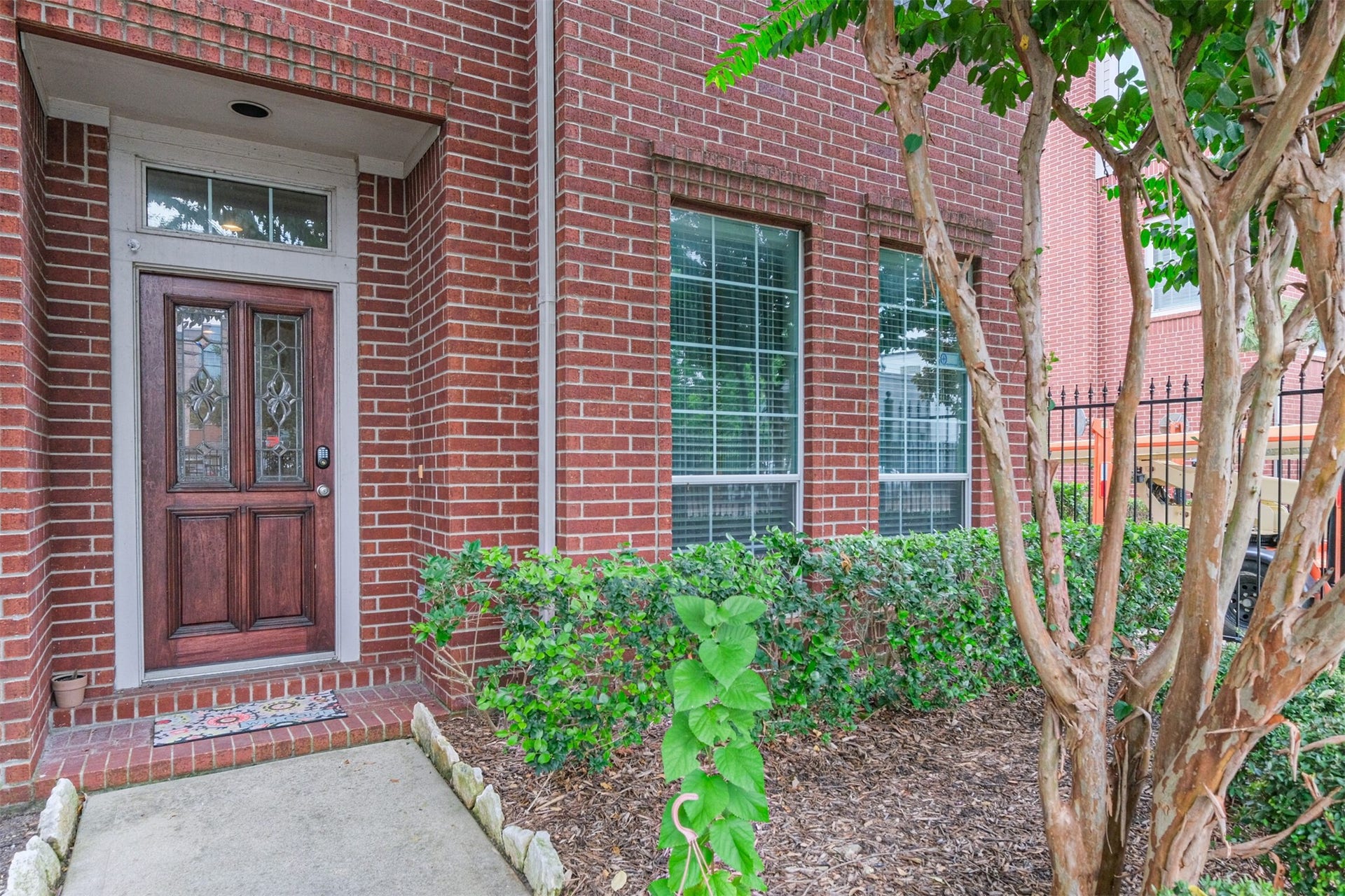 26 Waugh Drive, #A, Houston, TX 77007 26 Waugh Drive, #A, Houston, TX 77007
