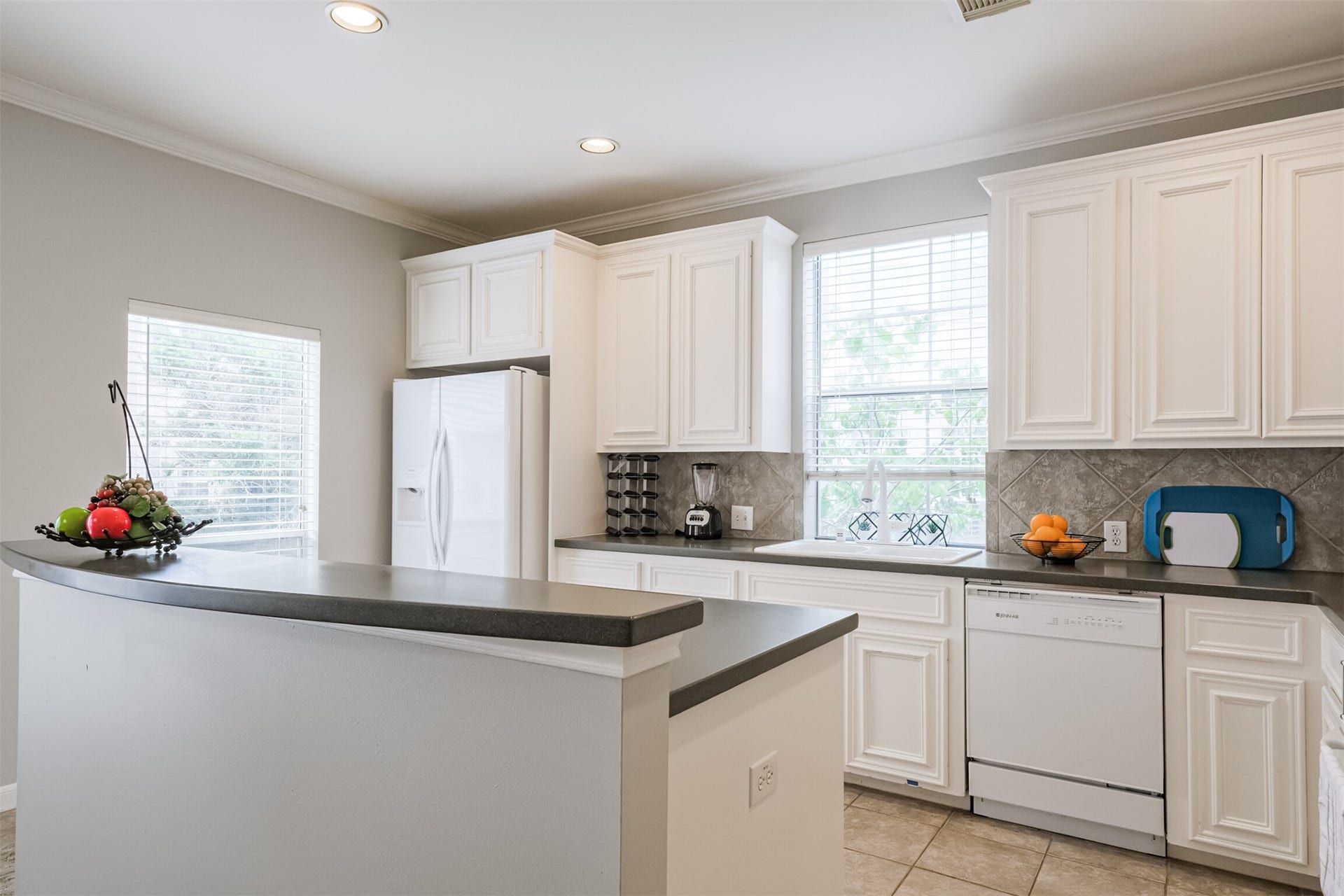 26 Waugh Drive, #A, Houston, TX 77007 26 Waugh Drive, #A, Houston, TX 77007