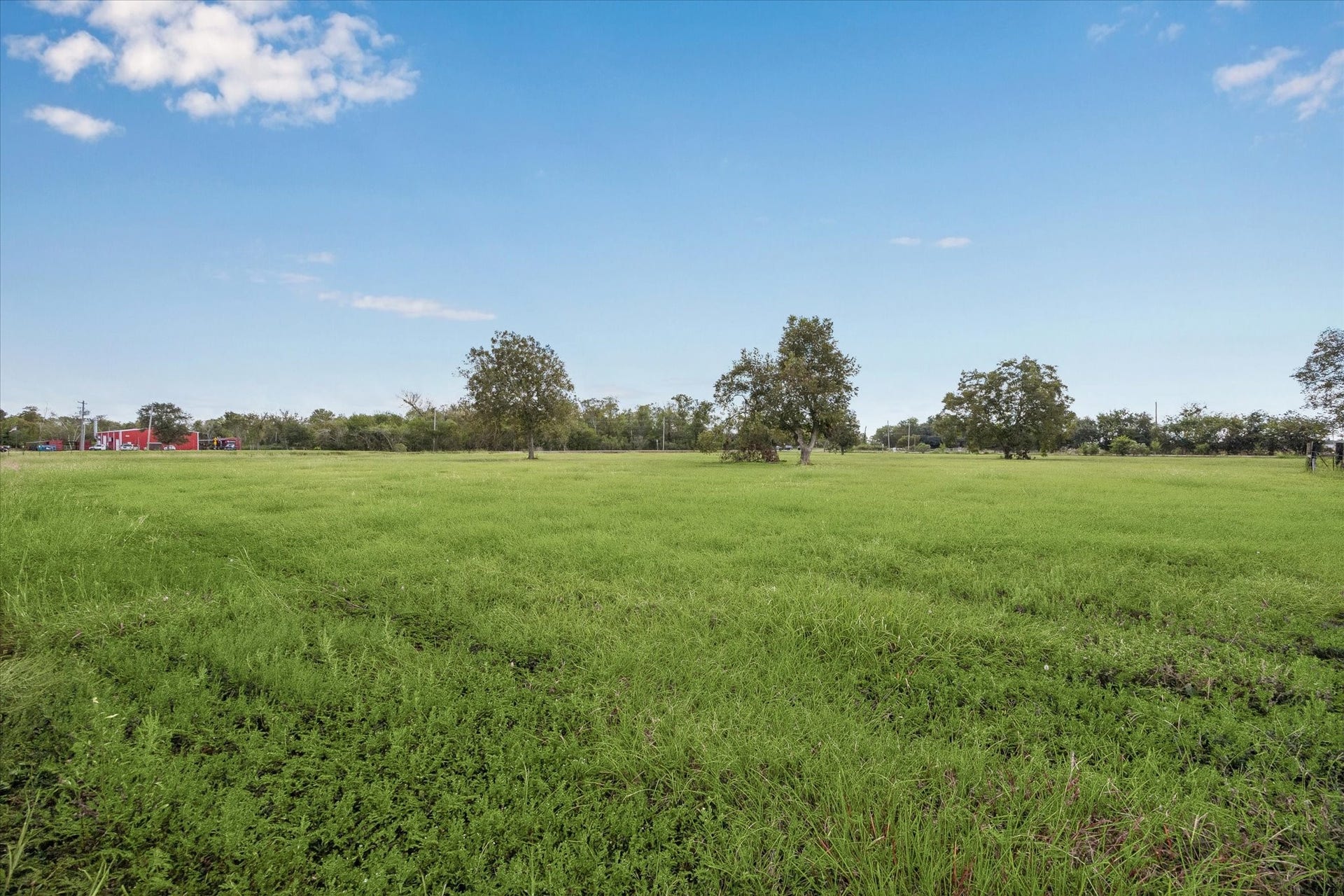 1513 County Road 210, Angleton, TX 77515
