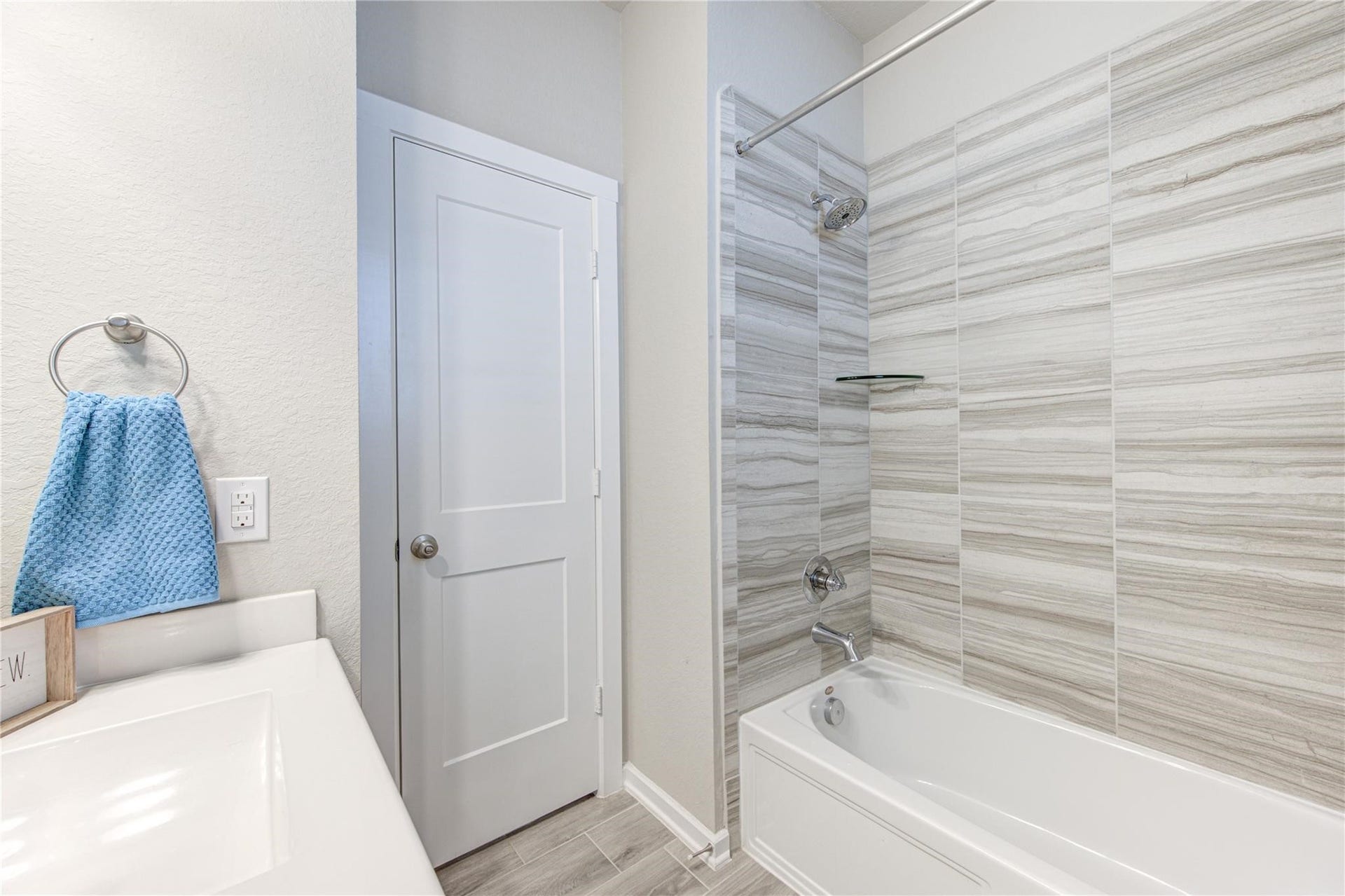 6022 Bristol Spur Lane, Katy, TX 77493 6022 Bristol Spur Lane, Katy, TX 77493