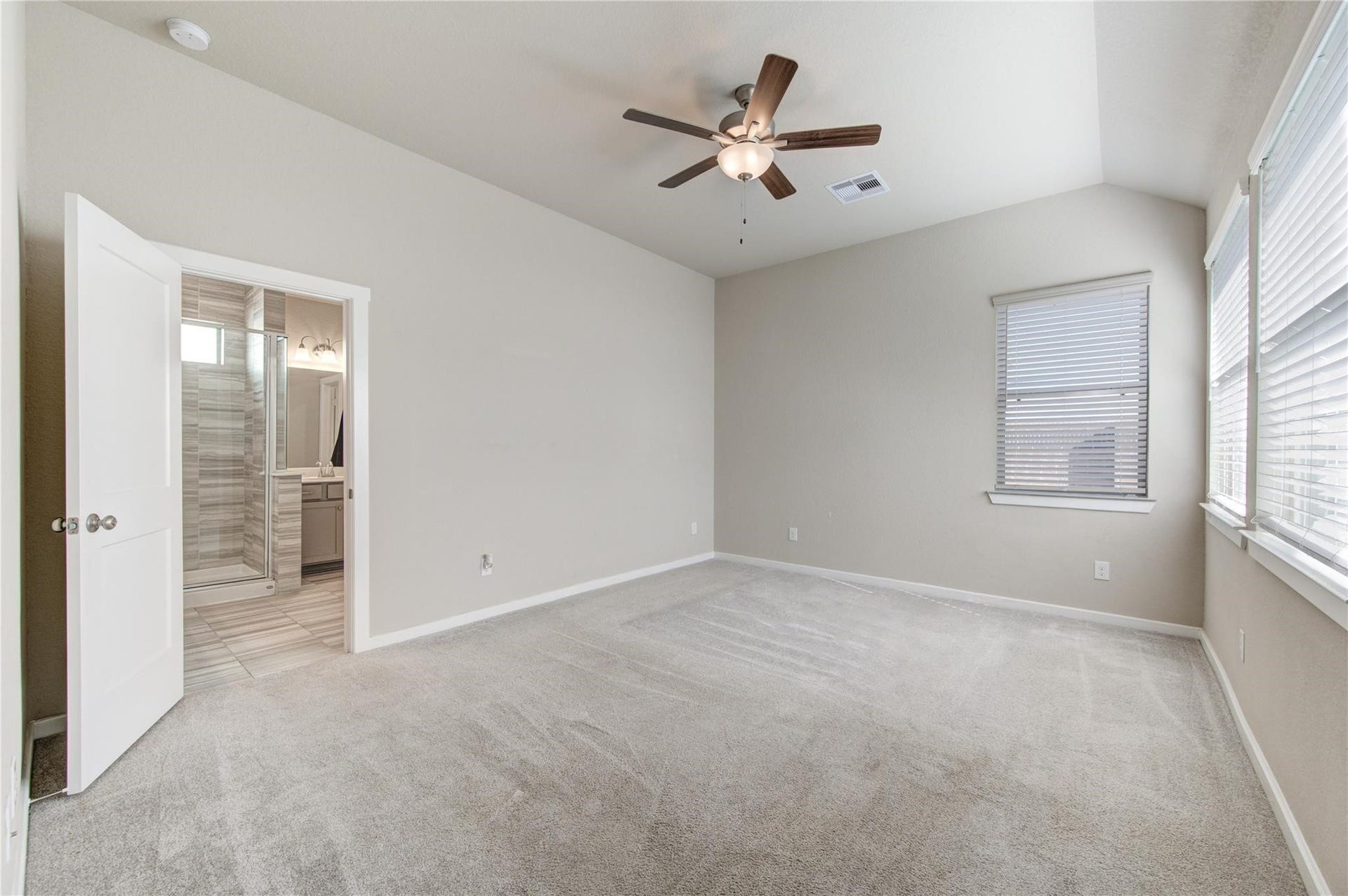 6022 Bristol Spur Lane, Katy, TX 77493 6022 Bristol Spur Lane, Katy, TX 77493