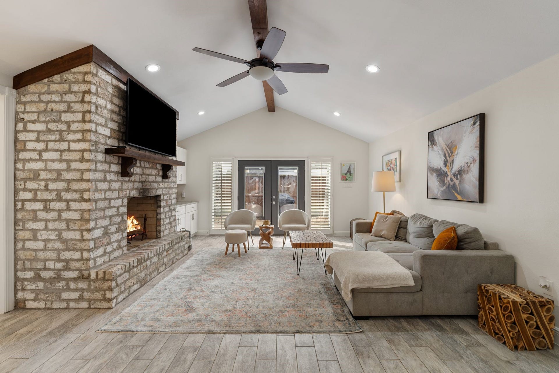315 Greenpark Drive, Houston, TX 77079 315 Greenpark Drive, Houston, TX 77079