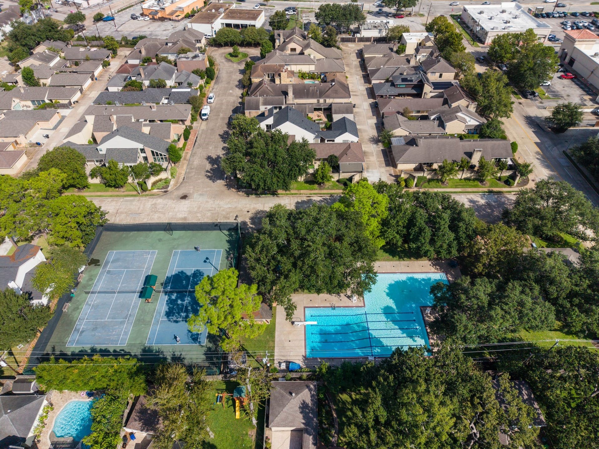 315 Greenpark Drive, Houston, TX 77079 315 Greenpark Drive, Houston, TX 77079