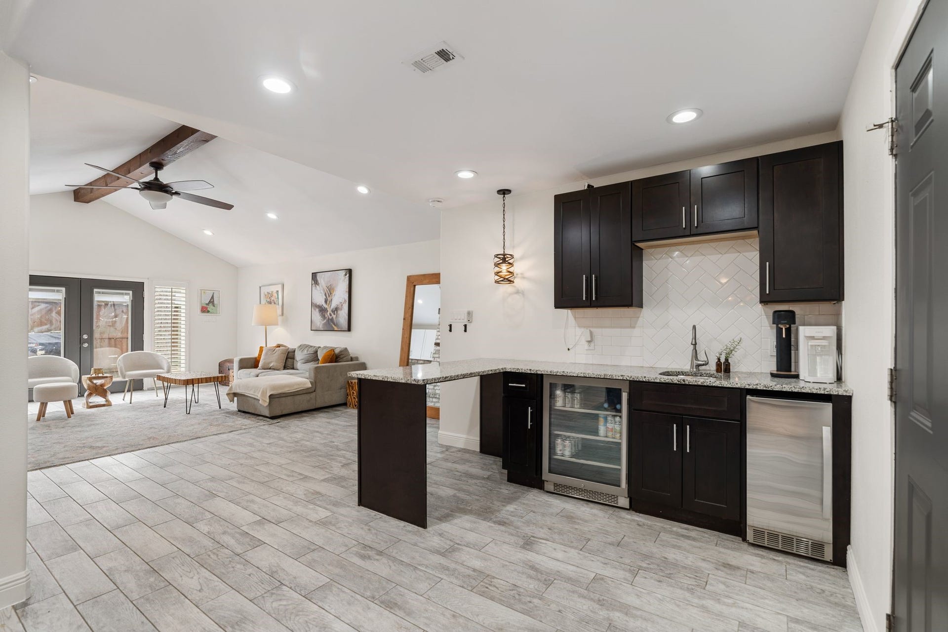 315 Greenpark Drive, Houston, TX 77079 315 Greenpark Drive, Houston, TX 77079