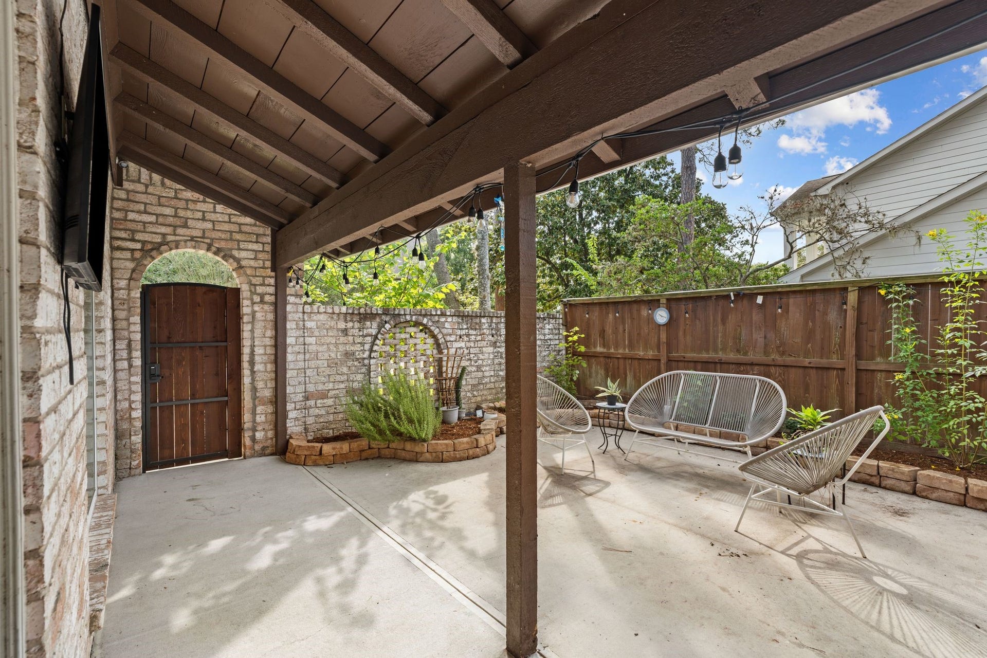 315 Greenpark Drive, Houston, TX 77079 315 Greenpark Drive, Houston, TX 77079