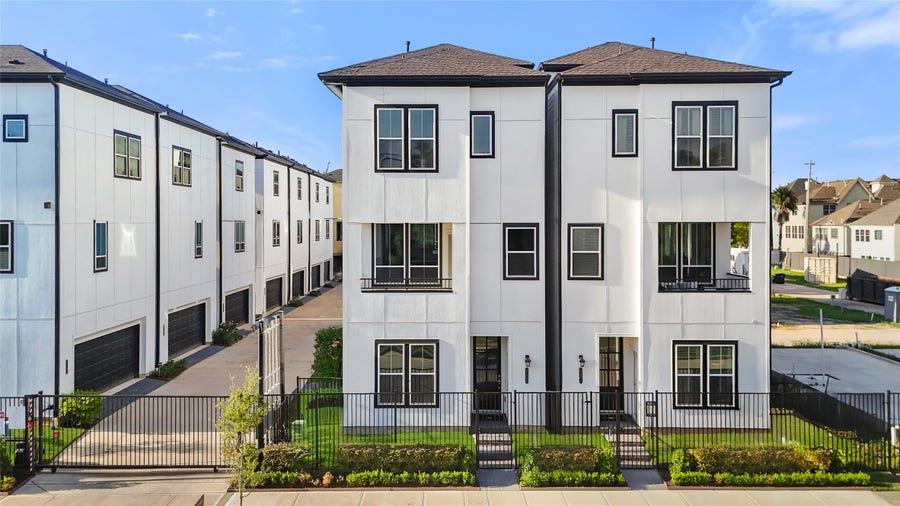 Property photo for 2704 Grand Fountains Drive, #G, Houston, TX