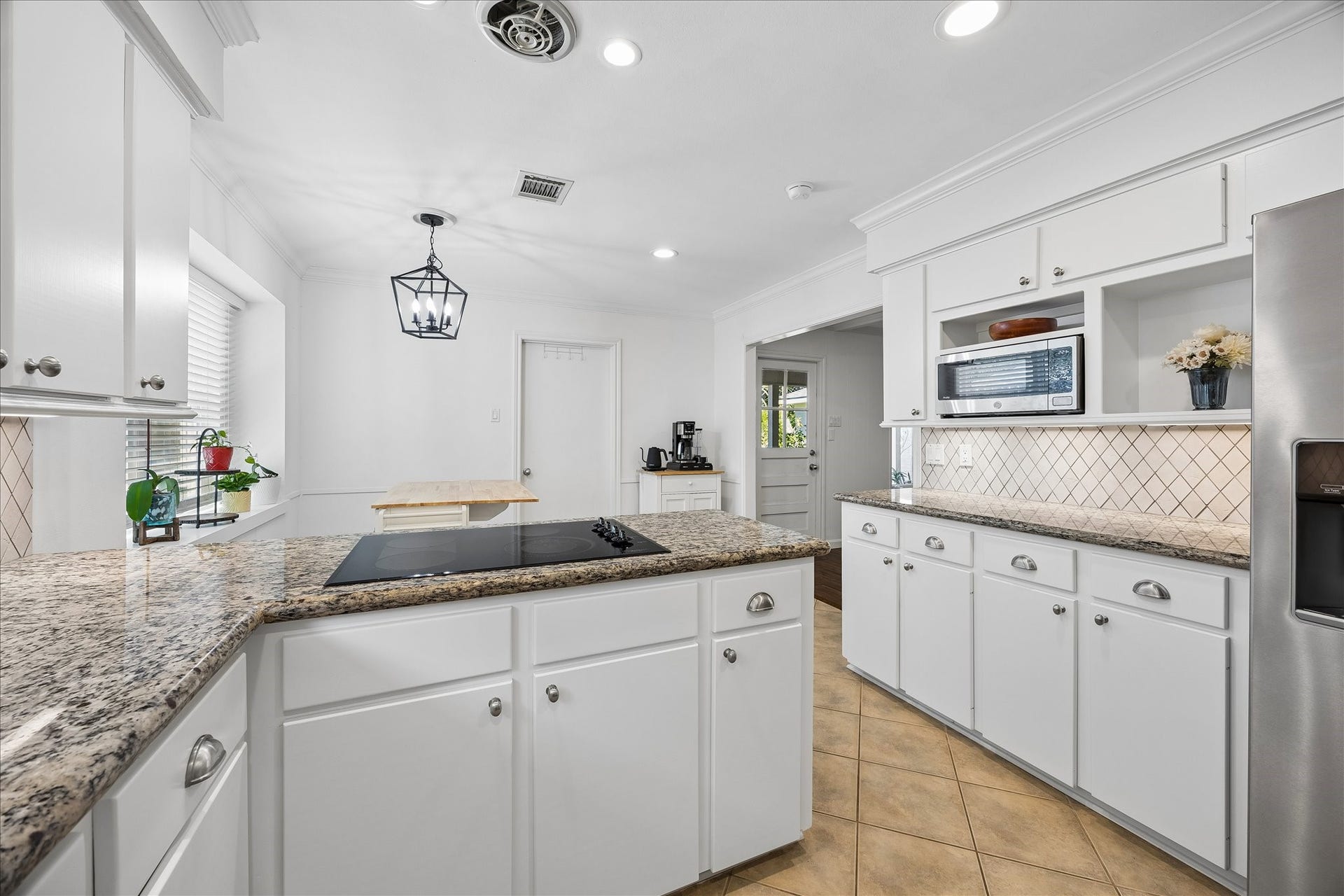 7626 Meadowvale Drive, Houston, TX 77063 7626 Meadowvale Drive, Houston, TX 77063