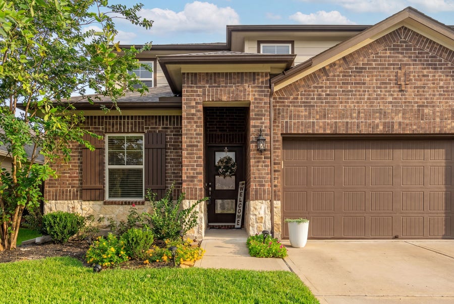 Property photo for 12820 S Winding Pines Drive, Tomball, TX