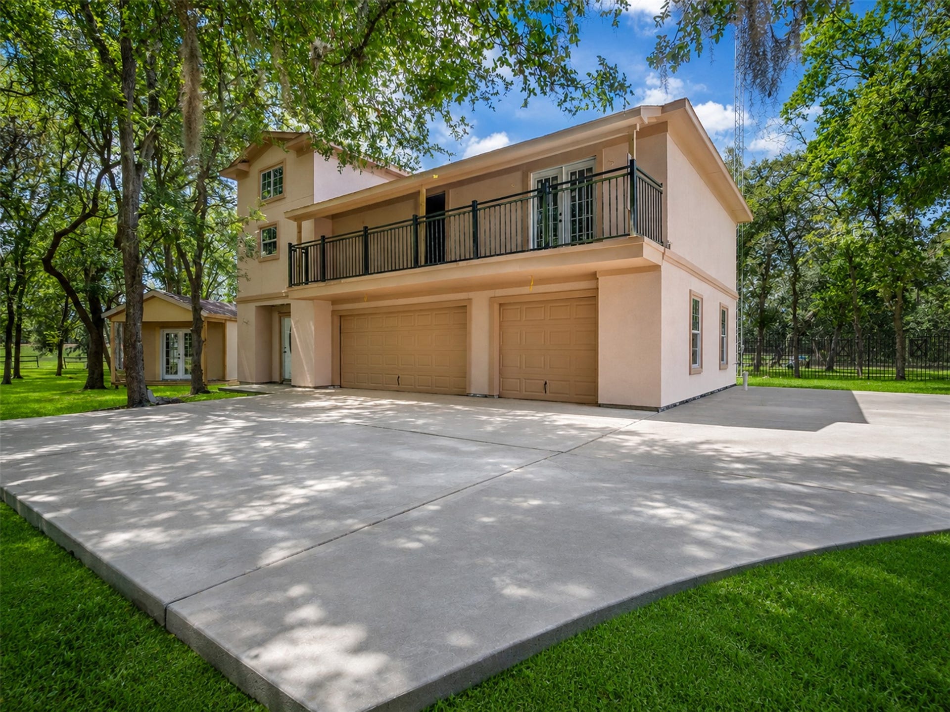 8607 Thornberry Hollow Court, Missouri City, TX 77459 8607 Thornberry Hollow Court, Missouri City, TX 77459