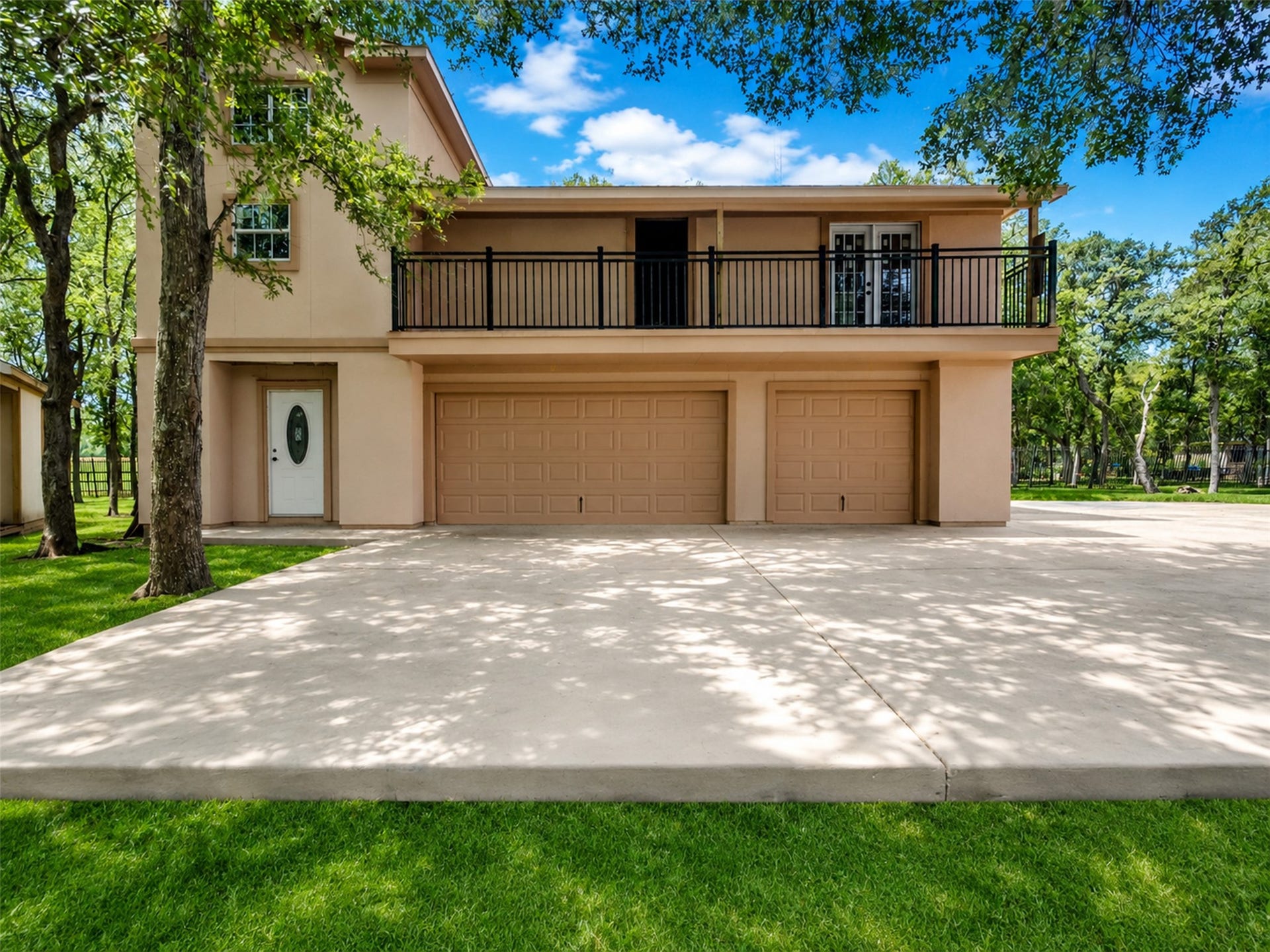 8607 Thornberry Hollow Court, Missouri City, TX 77459 8607 Thornberry Hollow Court, Missouri City, TX 77459