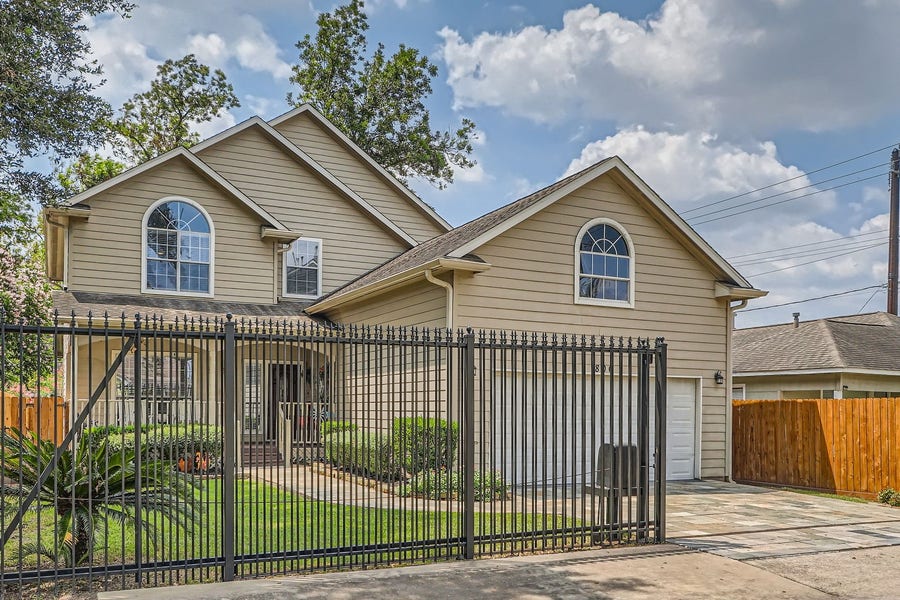 Property photo for 806 E 29th Street, Houston, TX