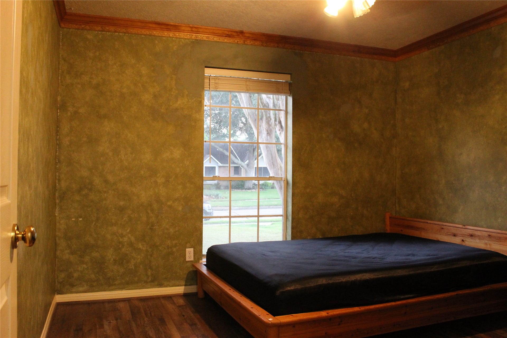 1107 Glenshannon Avenue, Friendswood, TX 77546 Third bedroom