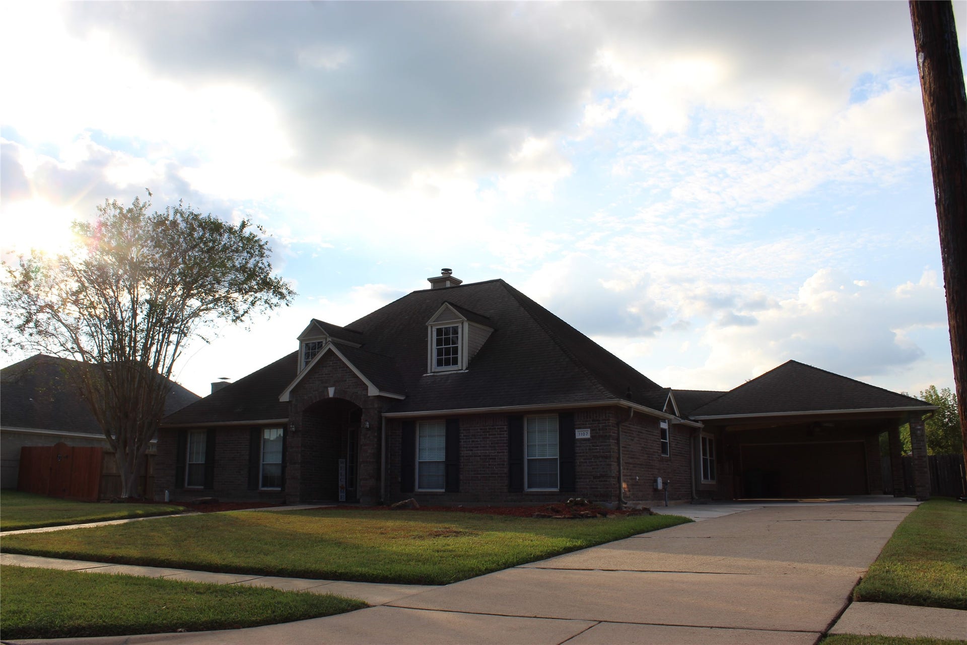 1107 Glenshannon Avenue, Friendswood, TX 77546 1107 Glenshannon Avenue, Friendswood, TX 77546