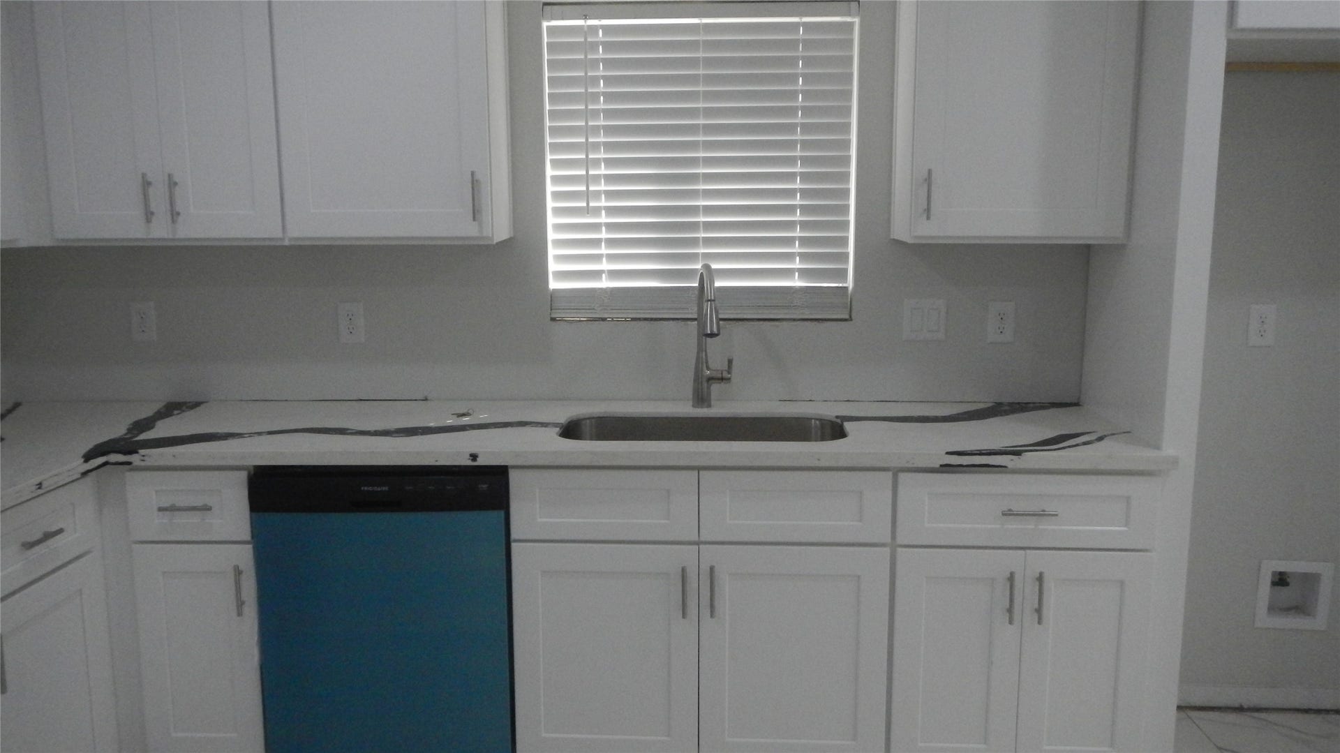 510 Alvin Street, Pasadena, TX 77506 Pull down kitchen faucet, new dishwasher, and elegant countertop