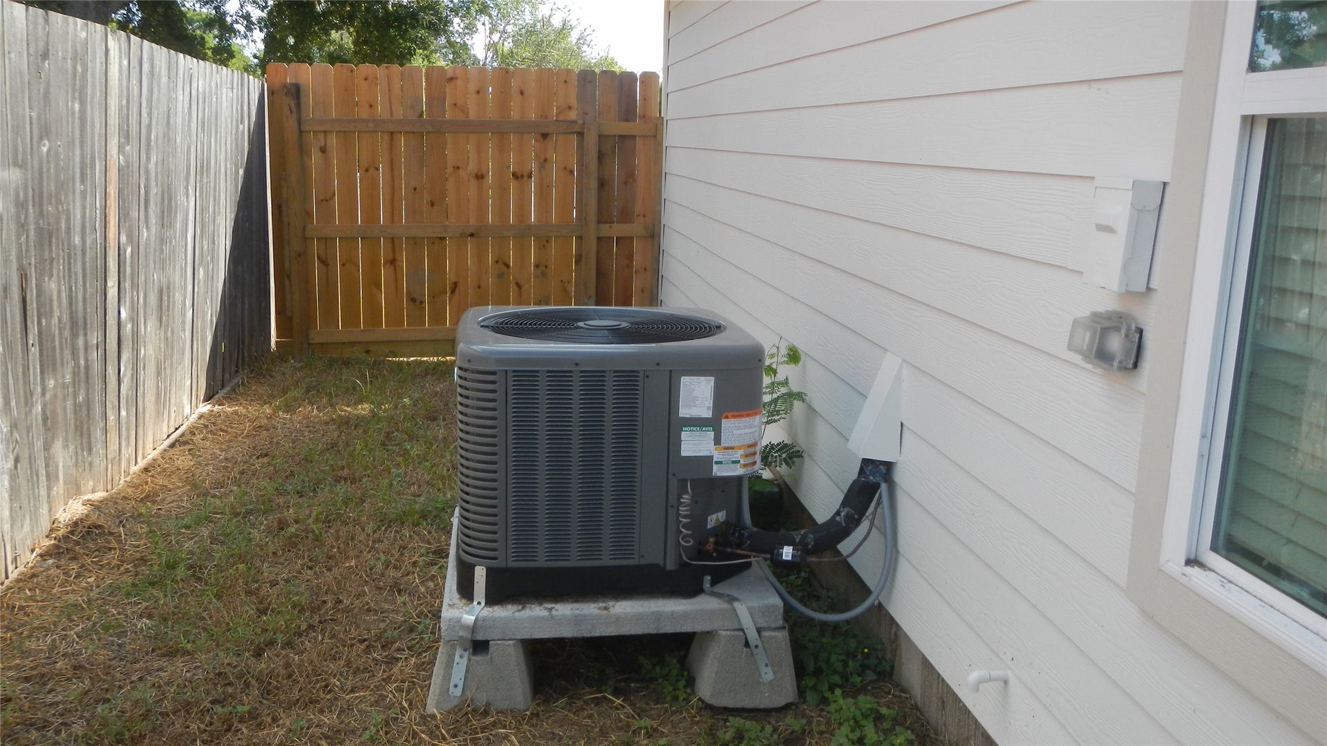 510 Alvin Street, Pasadena, TX 77506 New a/c unit