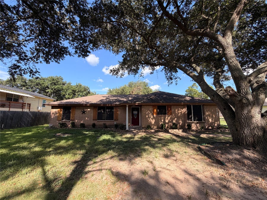 Property photo for 3103 Pennsylvania Road, Fresno, TX