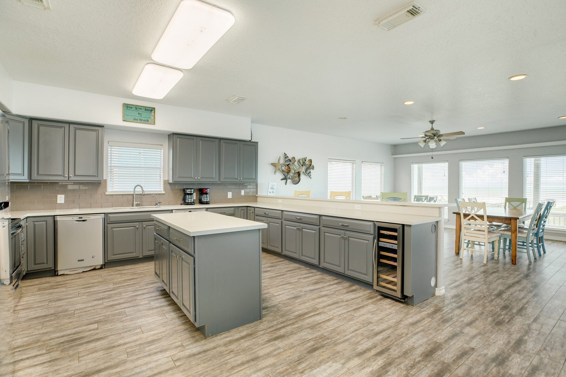 2402 Bluewater Highway, Surfside Beach, TX 77541 2402 Bluewater Highway, Surfside Beach, TX 77541