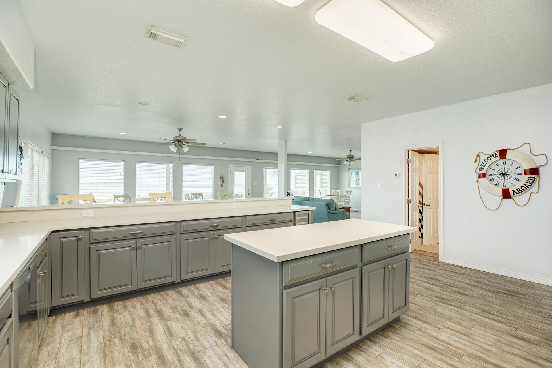 2402 Bluewater Highway, Surfside Beach, TX 77541 2402 Bluewater Highway, Surfside Beach, TX 77541