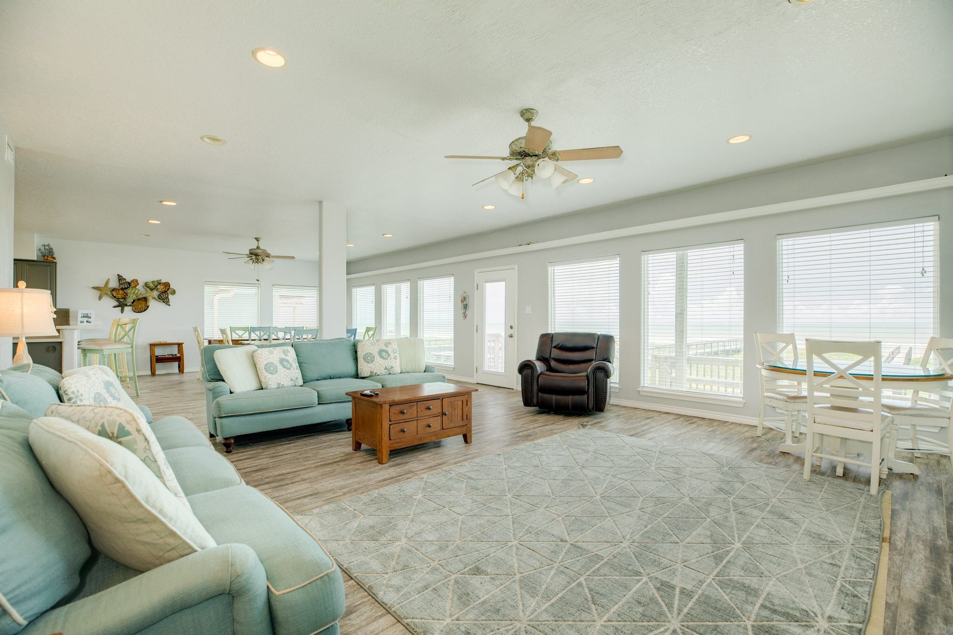 2402 Bluewater Highway, Surfside Beach, TX 77541 2402 Bluewater Highway, Surfside Beach, TX 77541
