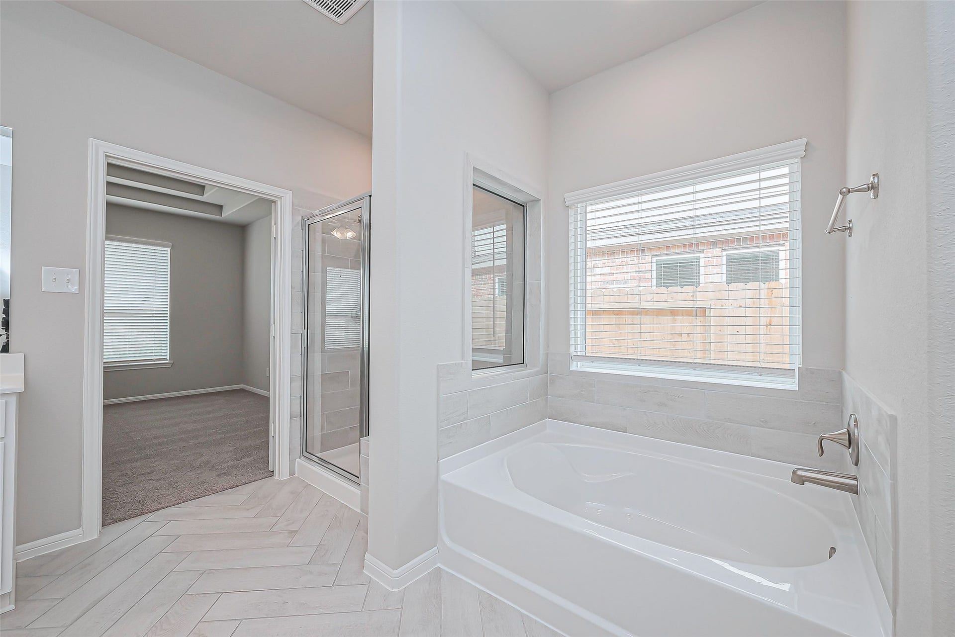117 Paseo Park Drive, Brookshire, TX 77423