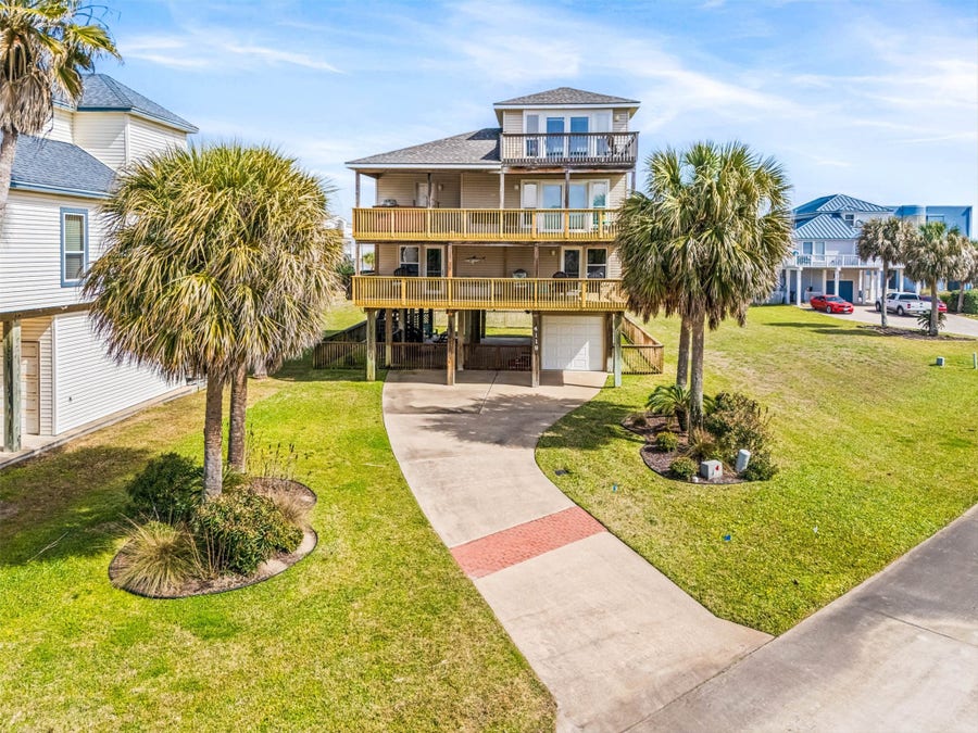 Property photo for 4119 Courageous Lane, Galveston, TX