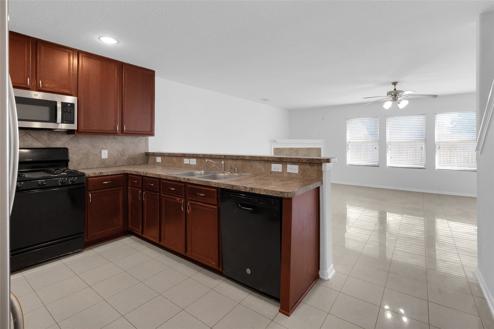 21210 Fox Walk Trail, Humble, TX 77338