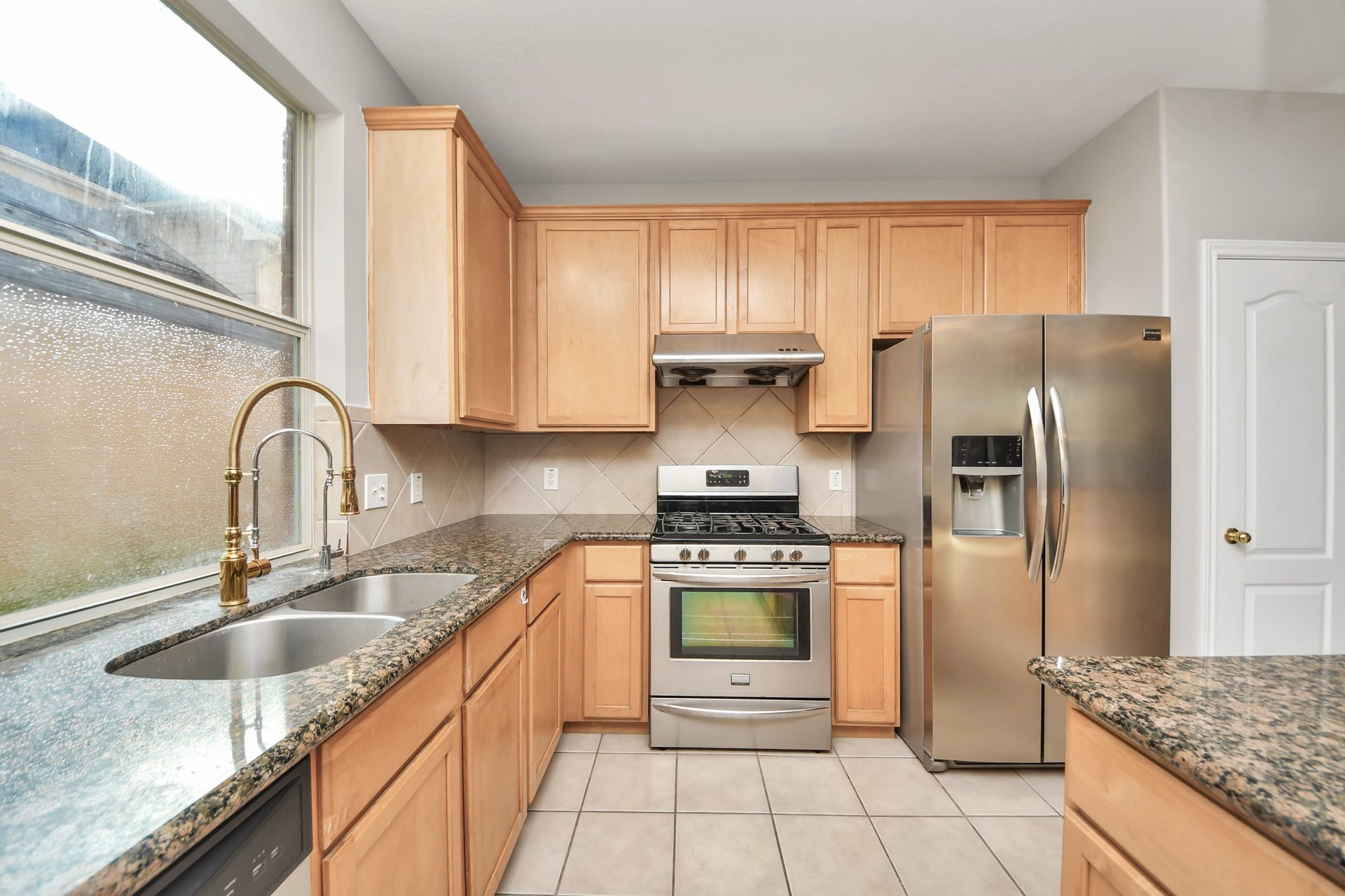 1422 Queens Bay Drive, Katy, TX 77494 1422 Queens Bay Drive, Katy, TX 77494