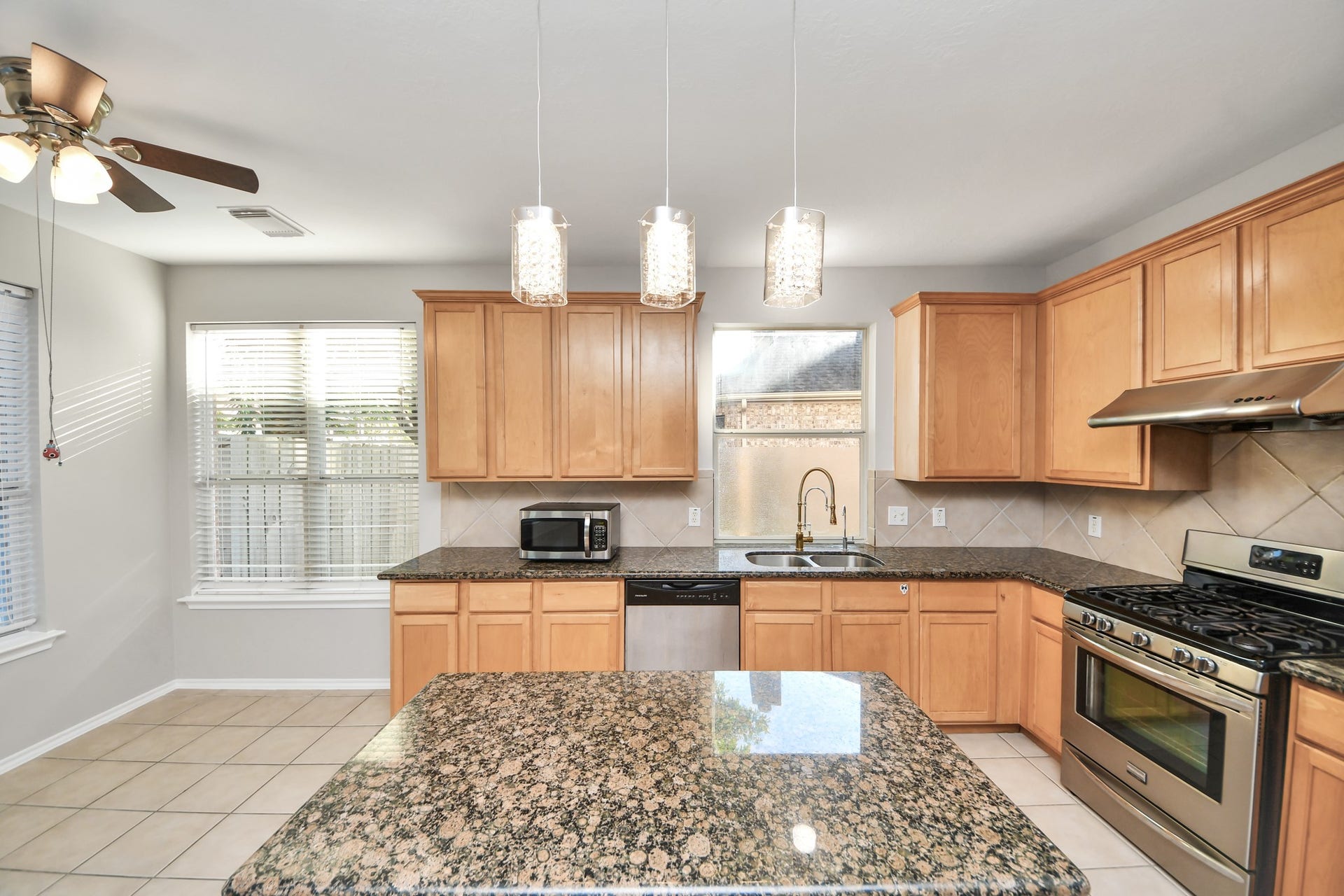 1422 Queens Bay Drive, Katy, TX 77494 1422 Queens Bay Drive, Katy, TX 77494