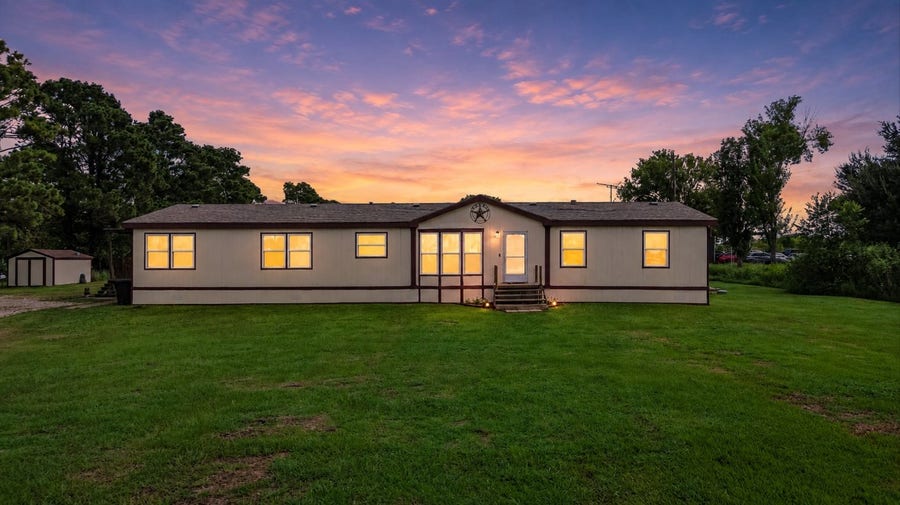 Property photo for 1715 Meyer Road, Beasley, TX