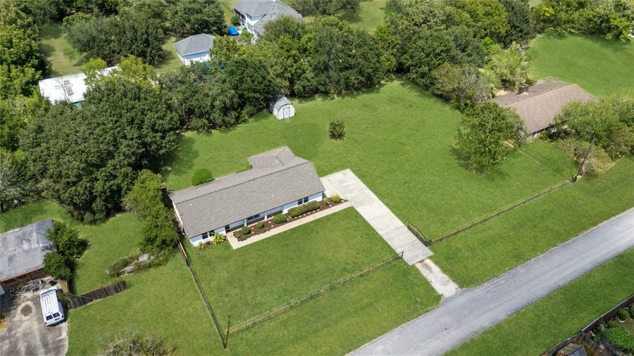 Property photo for 708 Orange Grove Street, League City, TX