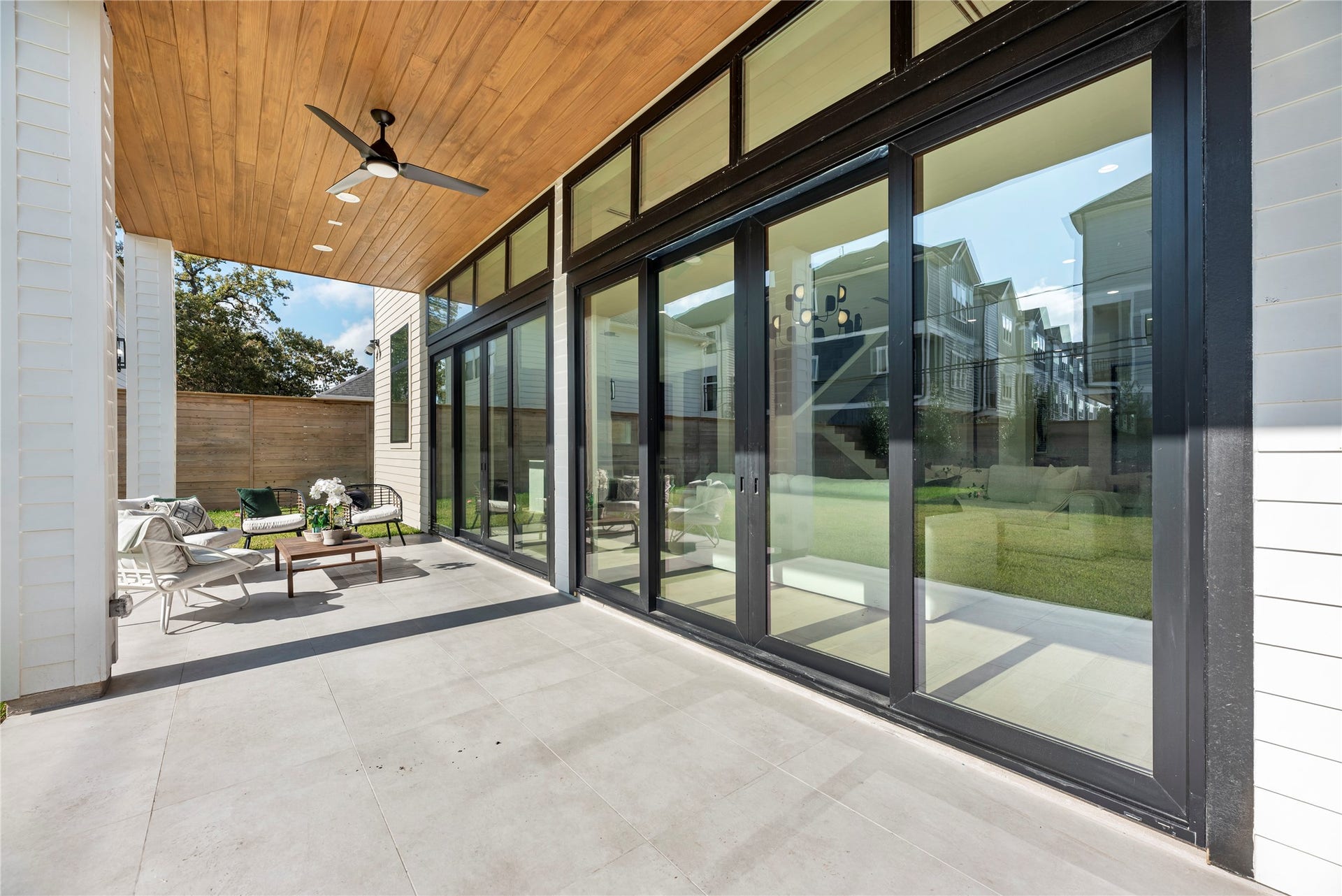 963 W 41st Street, Houston, TX 77018 963 W 41st Street, Houston, TX 77018