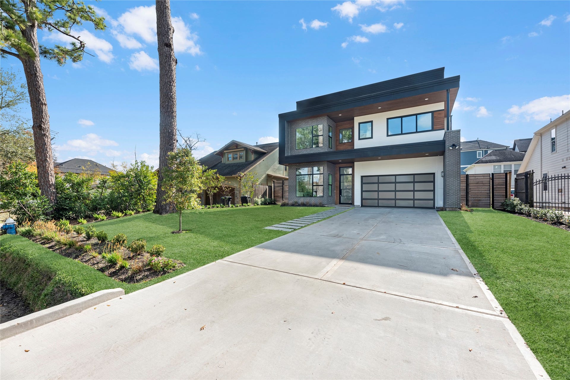 963 W 41st Street, Houston, TX 77018 963 W 41st Street, Houston, TX 77018