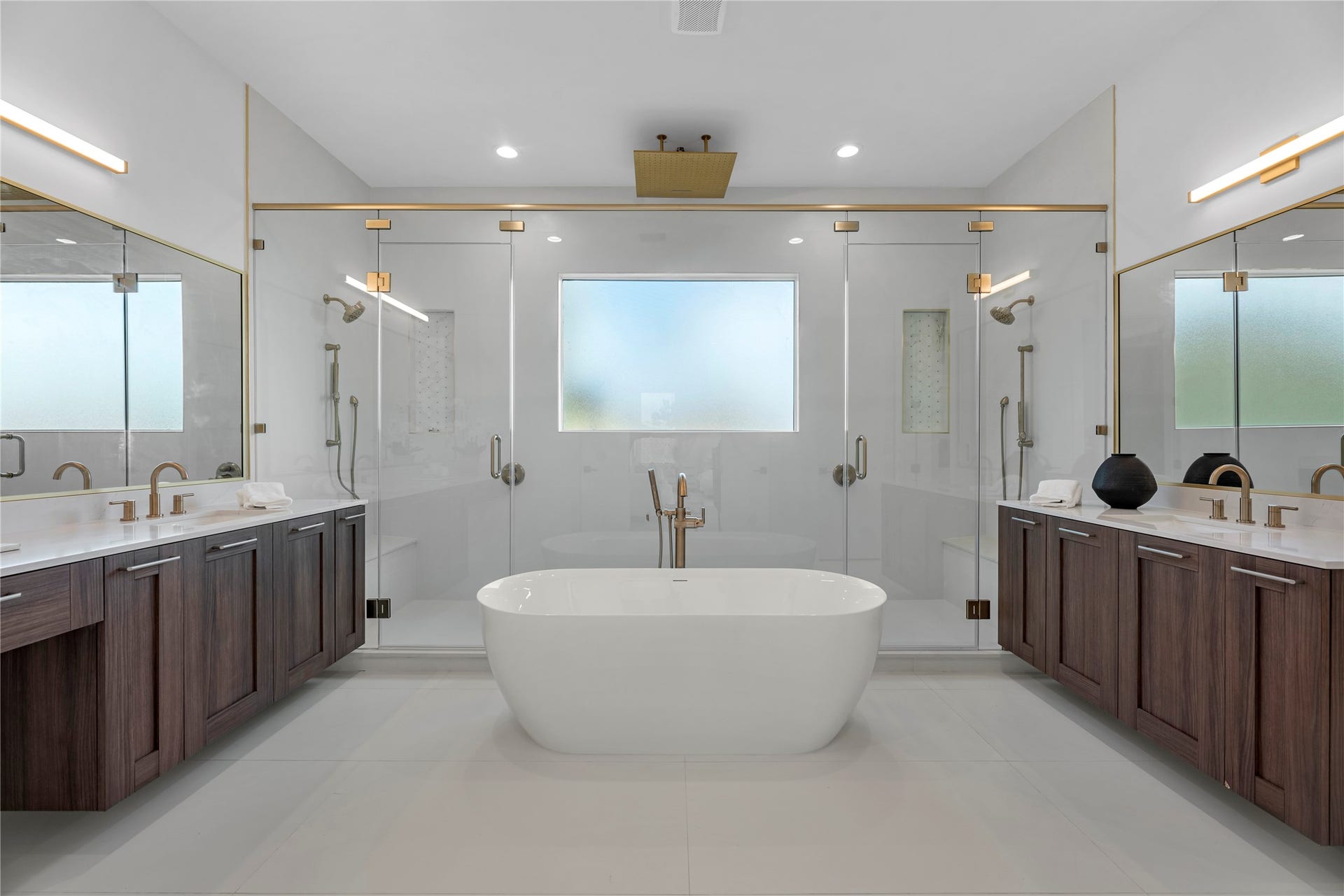 963 W 41st Street, Houston, TX 77018 963 W 41st Street, Houston, TX 77018