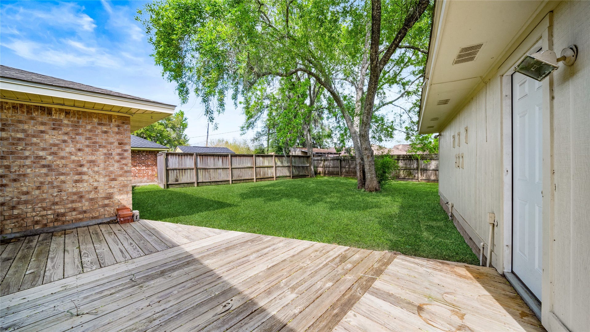 412 Daffodil Street, Lake Jackson, TX 77566 412 Daffodil Street, Lake Jackson, TX 77566